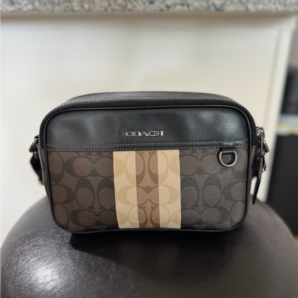 Coach Men's Black and Brown Belt Bag